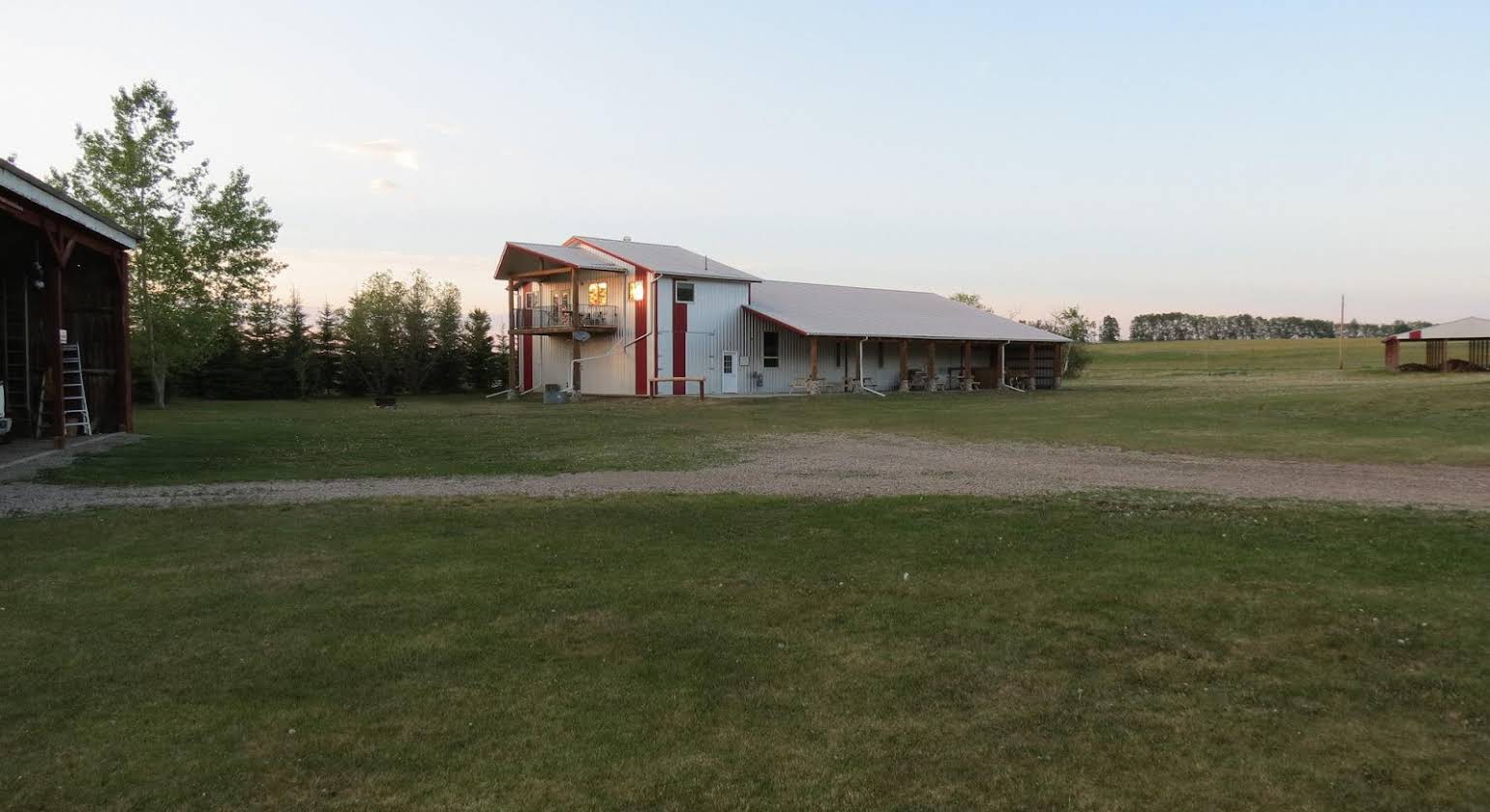 Lazy M Lodge Caroline