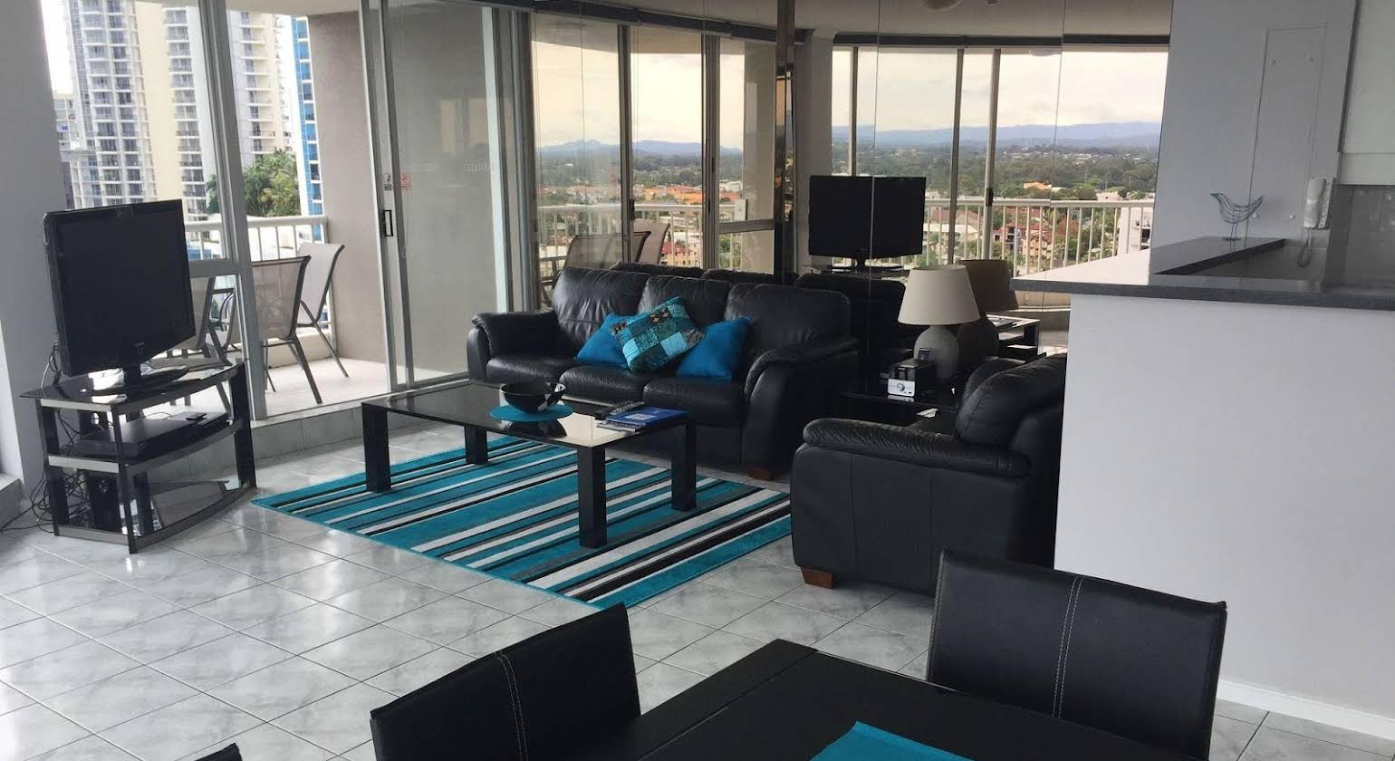 Moorings On Cavill Surfers Paradise