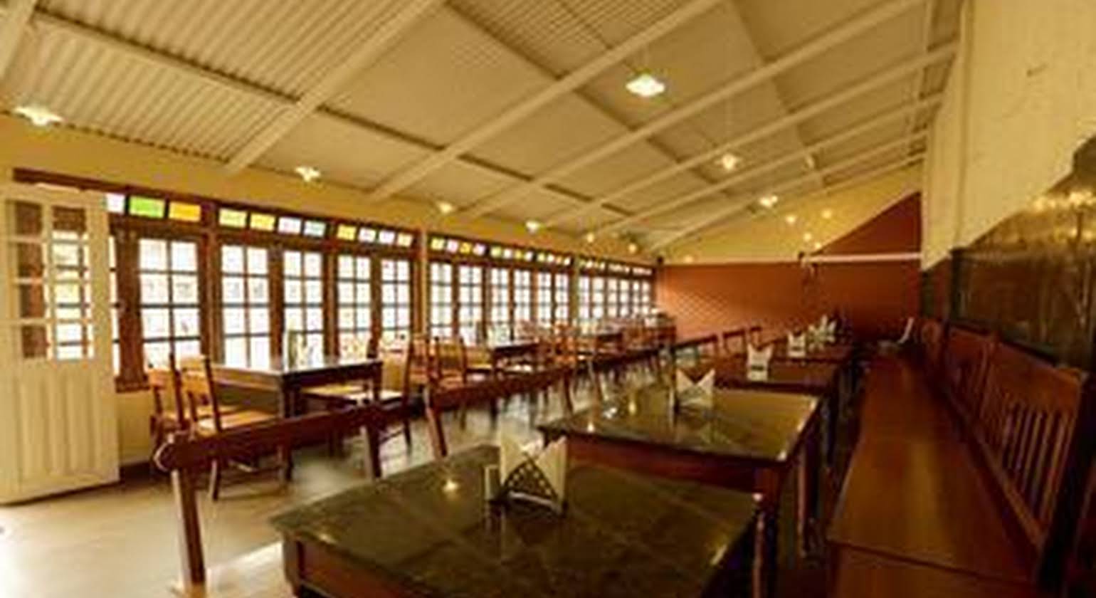 OYO Premium Heritage Stays Charing Cross Ooty