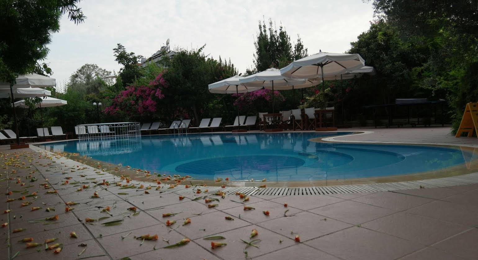 Mr. Dim Exclusive Apart Hotel