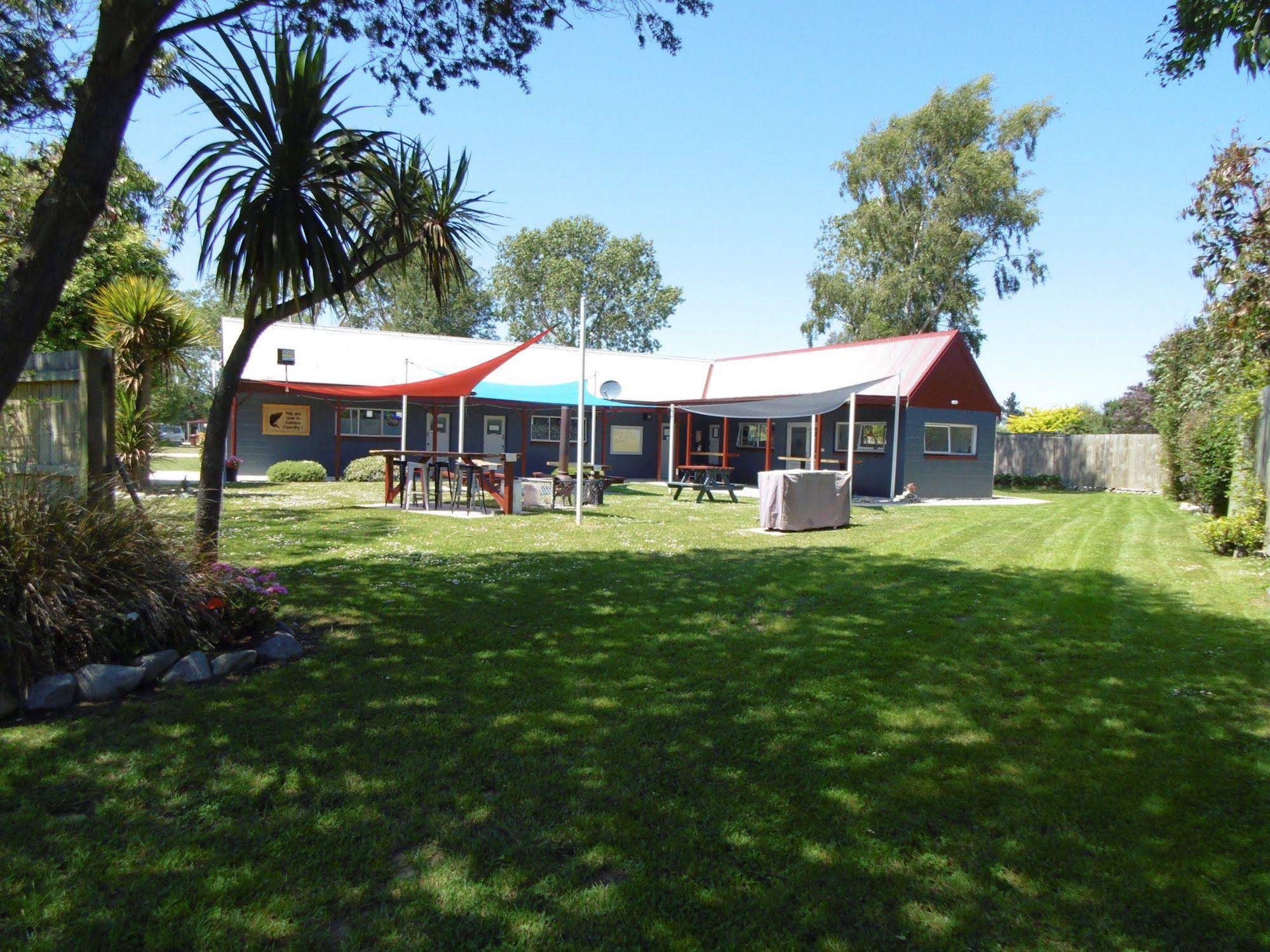 Glenavys Waitaki River Motor Camp Caravan Park Glenavy