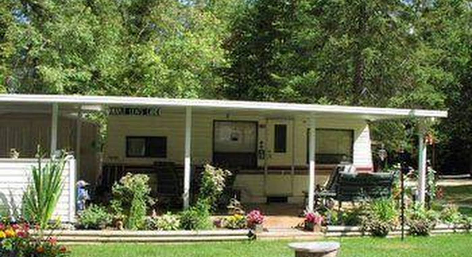 JellEBean Campground and Trailers Wasaga Plajı