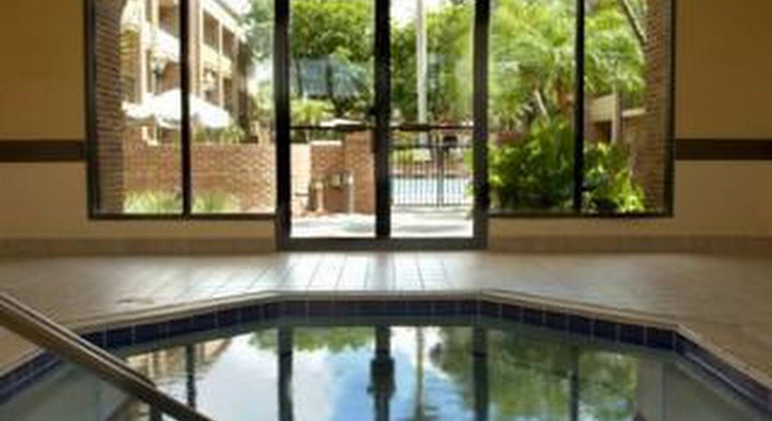 Courtyard Fort Lauderdale Plantation