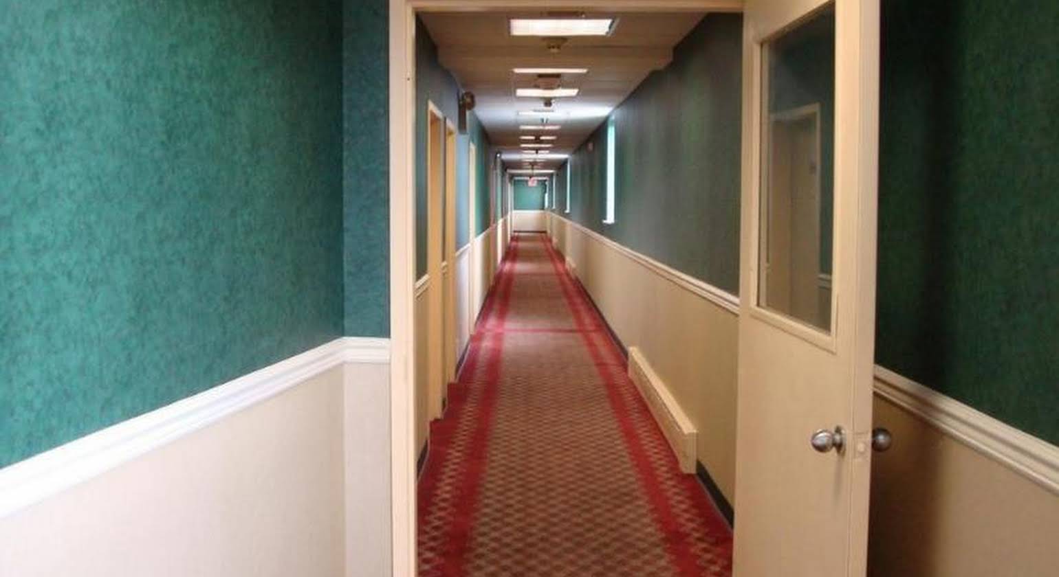 Riviera Motor Inn Brooklyn Cypress Hills