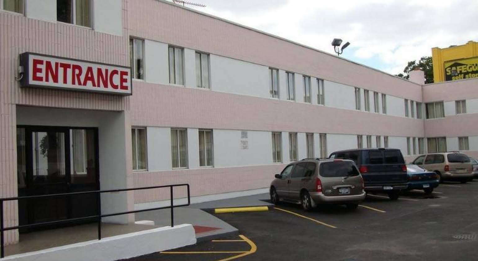 Riviera Motor Inn Brooklyn Cypress Hills