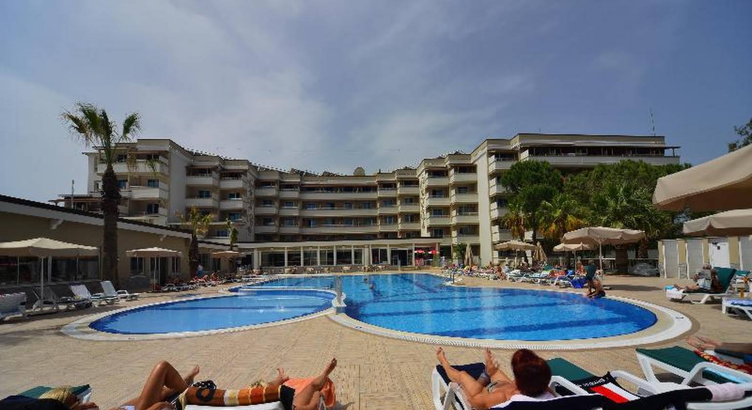 Linda Resort Hotel Side