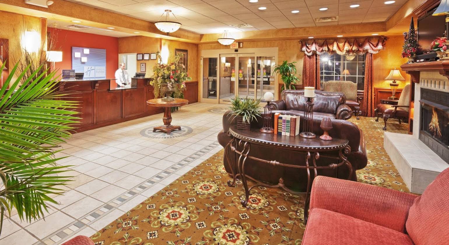 Holiday Inn Express Hotel and Suites Oklahoma City Airport Meridian