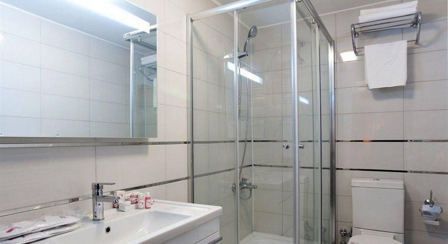 Derpa Suite Hotel